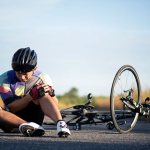 Почему болят колени у велосипедистов