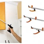 Object grippers or reachers